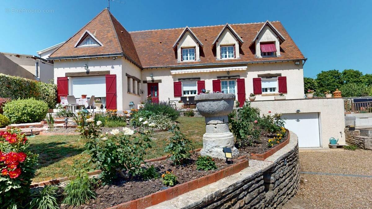 Maison à NOYERS-SUR-CHER