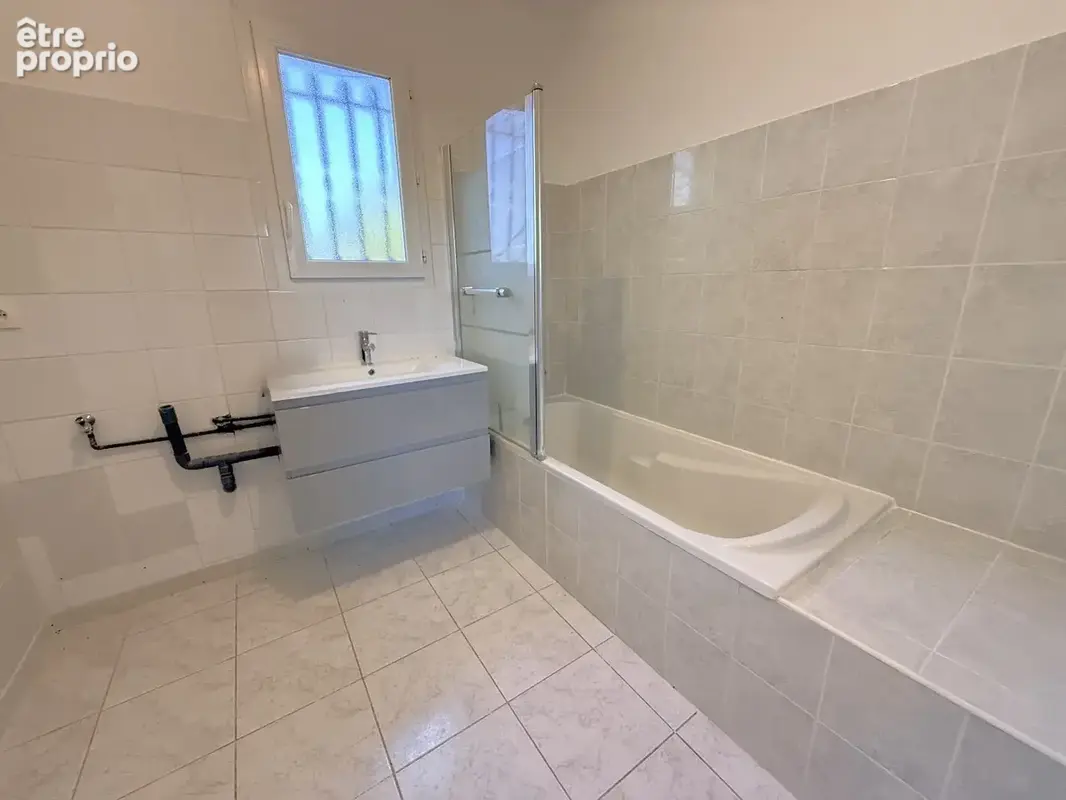 AGDE-Maison contemporaine prête à accueillir vos projets ! - photo 9