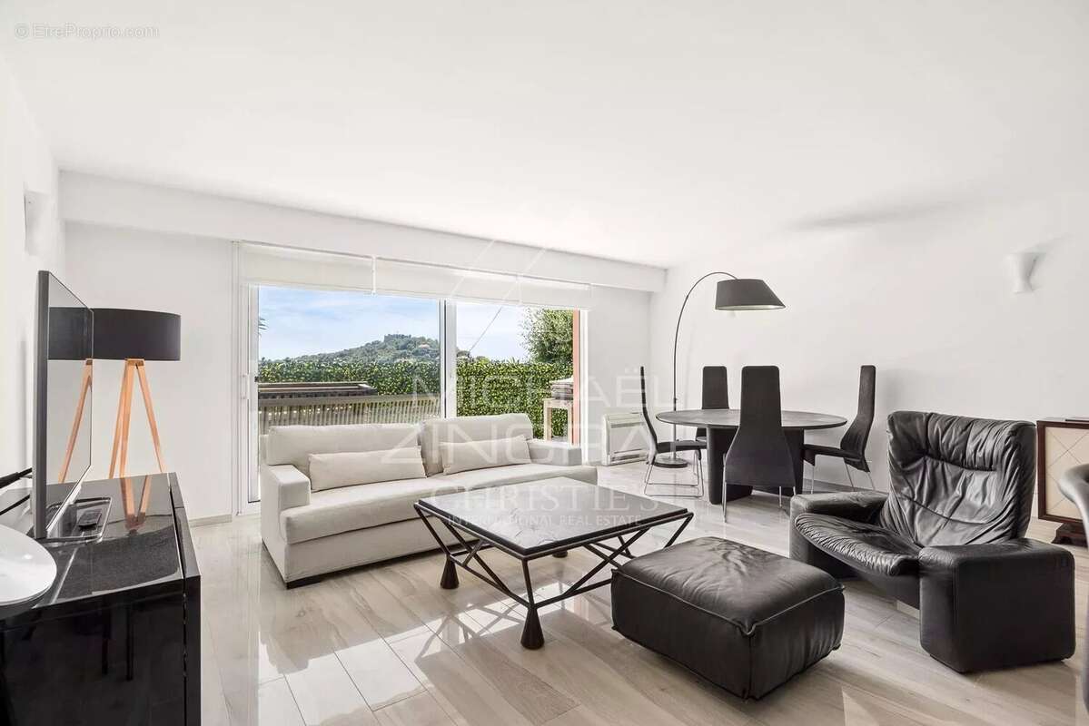 Appartement à VILLEFRANCHE-SUR-MER