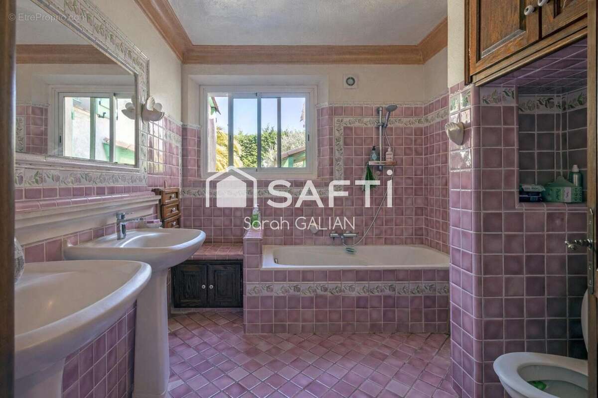 Photo 9 - Maison à ROQUEBRUNE-SUR-ARGENS