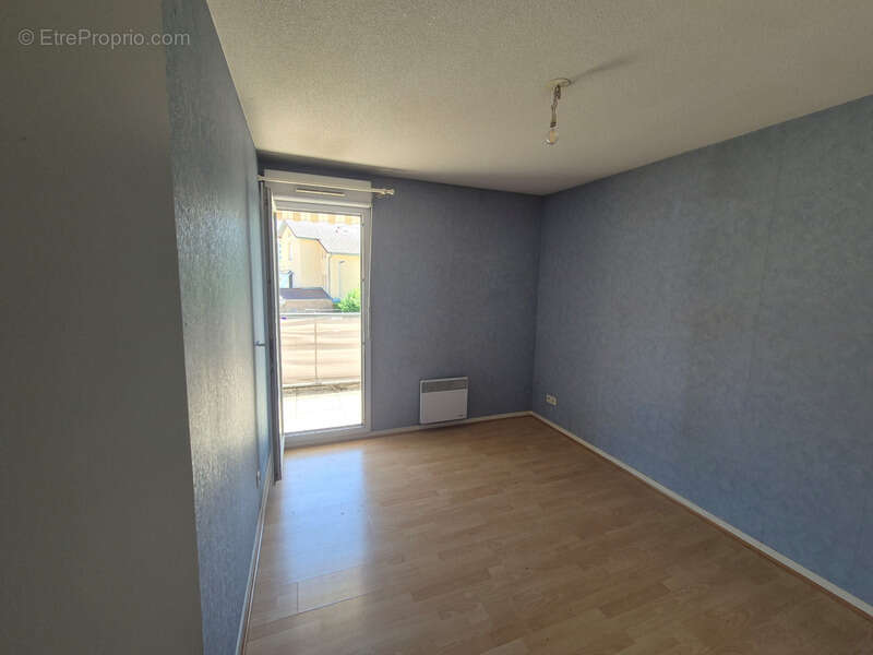 SOUS OFFRE D'ACHAT APPARTEMENT T2 SAINT-MARTIN-D'HÈRES  Vente 2 Pièces avec Terrasse Plein Sud & Cave  Proche Campus Universitai - photo 5
