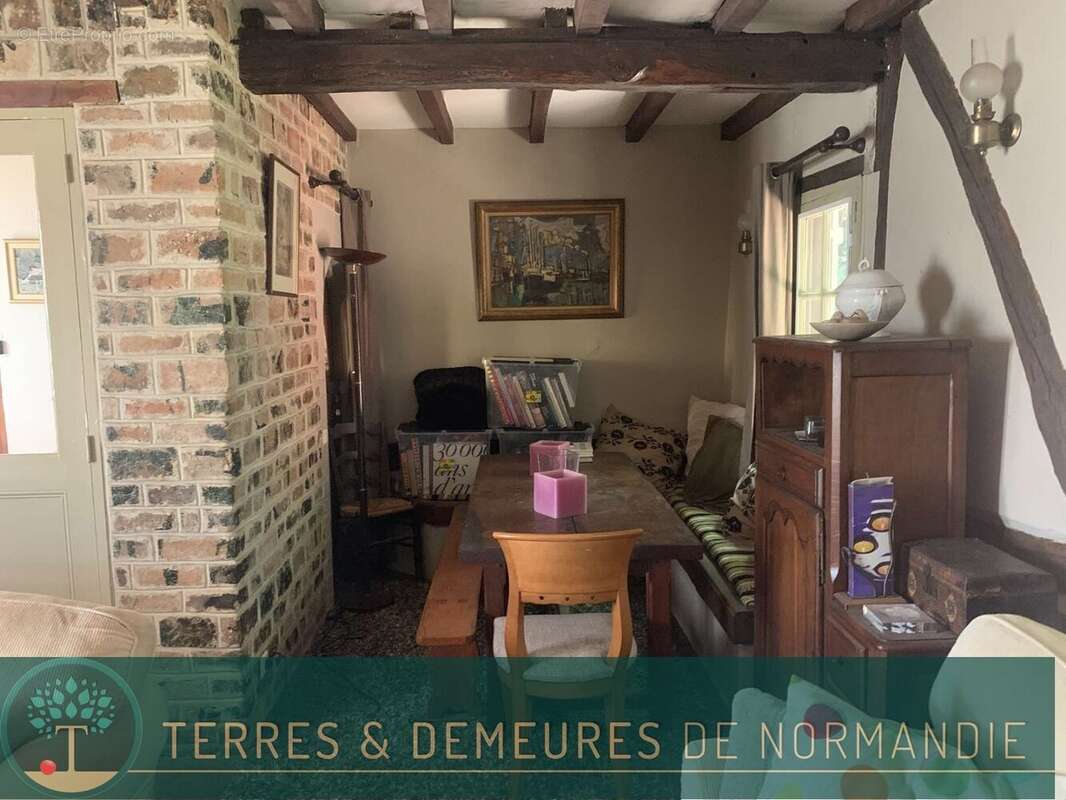 PAYS d'AUGE du CALVADOS, région CAMBREMER (14340) petite maison en clombages et 730 m2 de terrain - photo 13