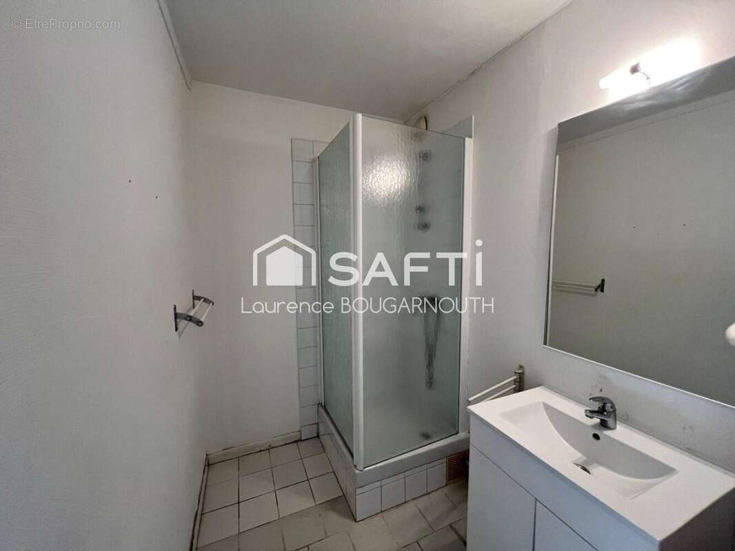 Photo 6 - Appartement à BAGNOLS-SUR-CEZE