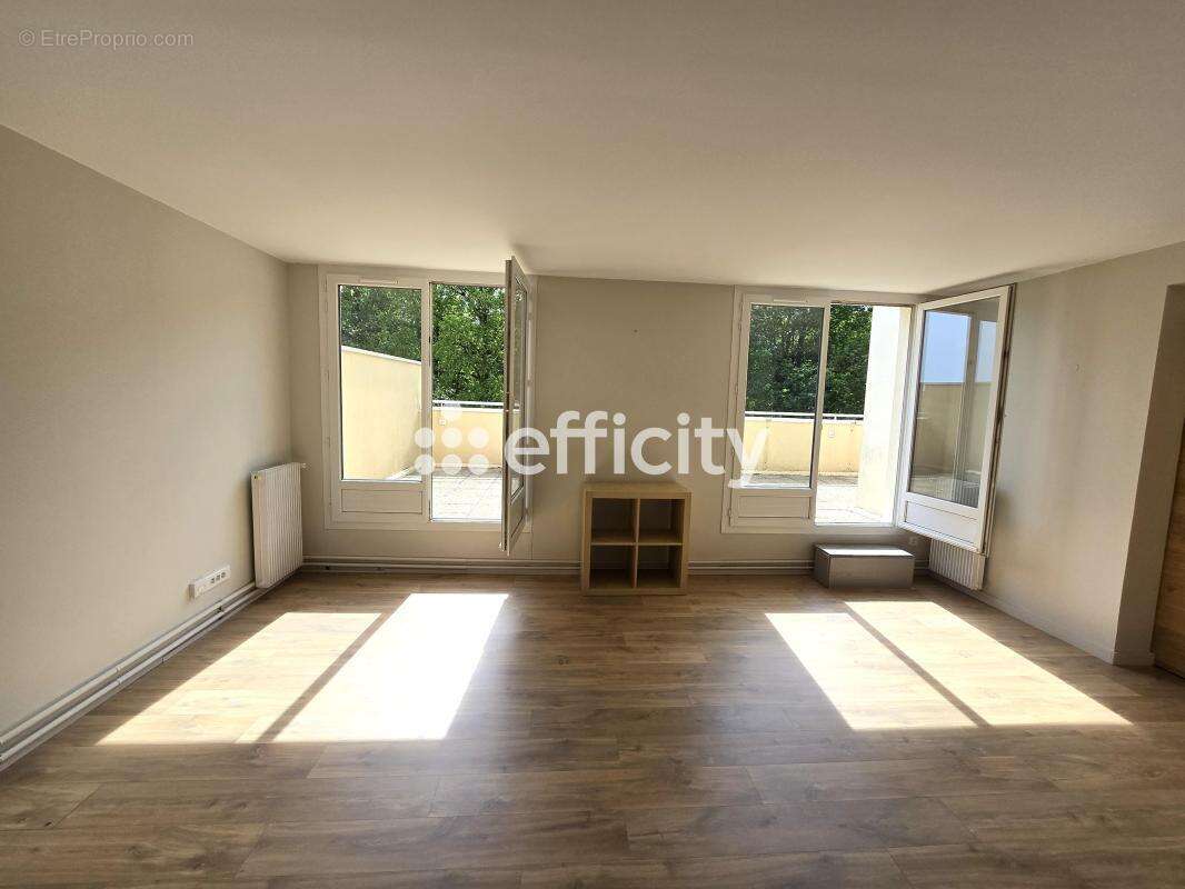 Appartement à MAUREPAS
