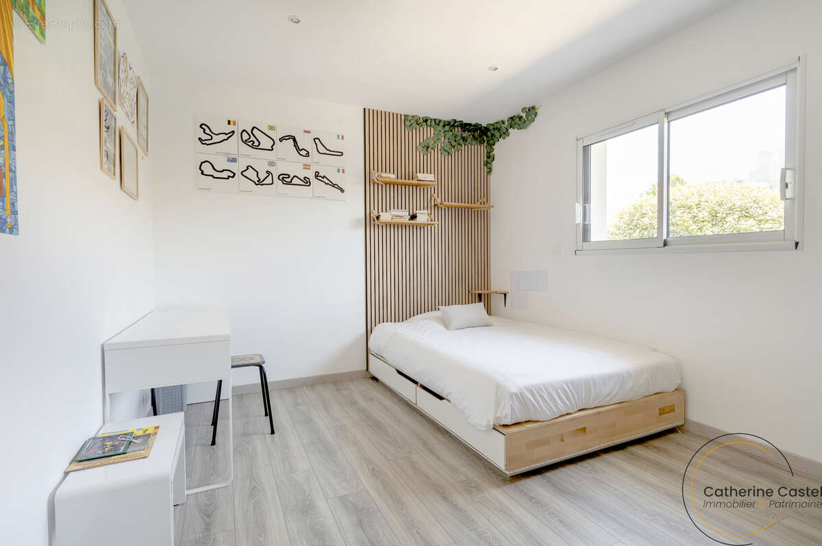 VILLA Contemporaine 163 m2, 5 chambres, Piscine, Double Garage - photo 10