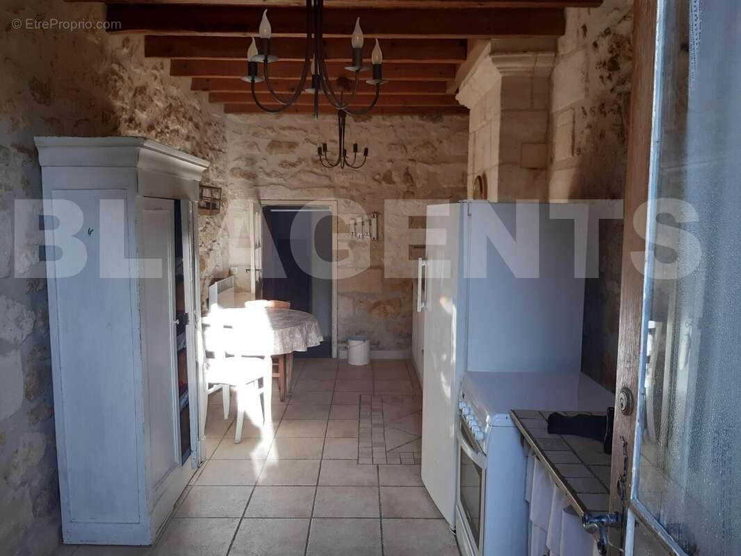 maison bourg cuisine bis MR BOURIE - Maison à BOURG