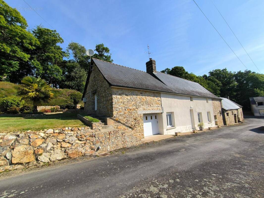 Photo 1 - Maison à MONTREUIL-DES-LANDES