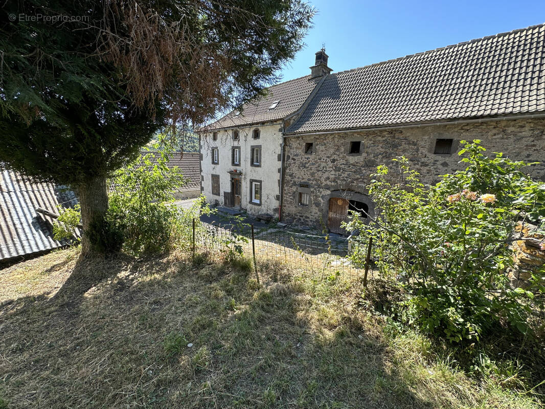 Maison à LAURIE
