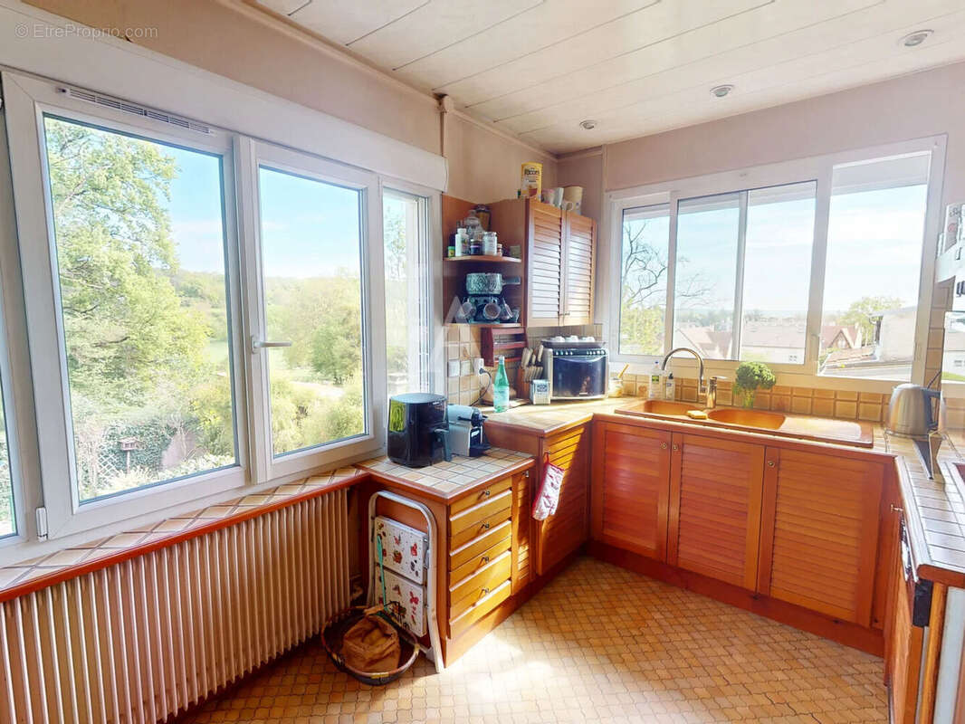 Maison à COUBRON