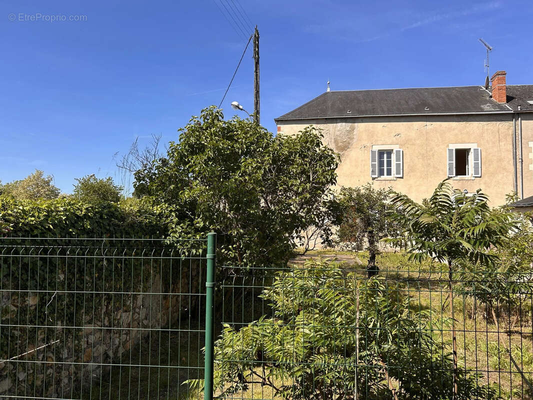 Maison à SAINT-GAULTIER