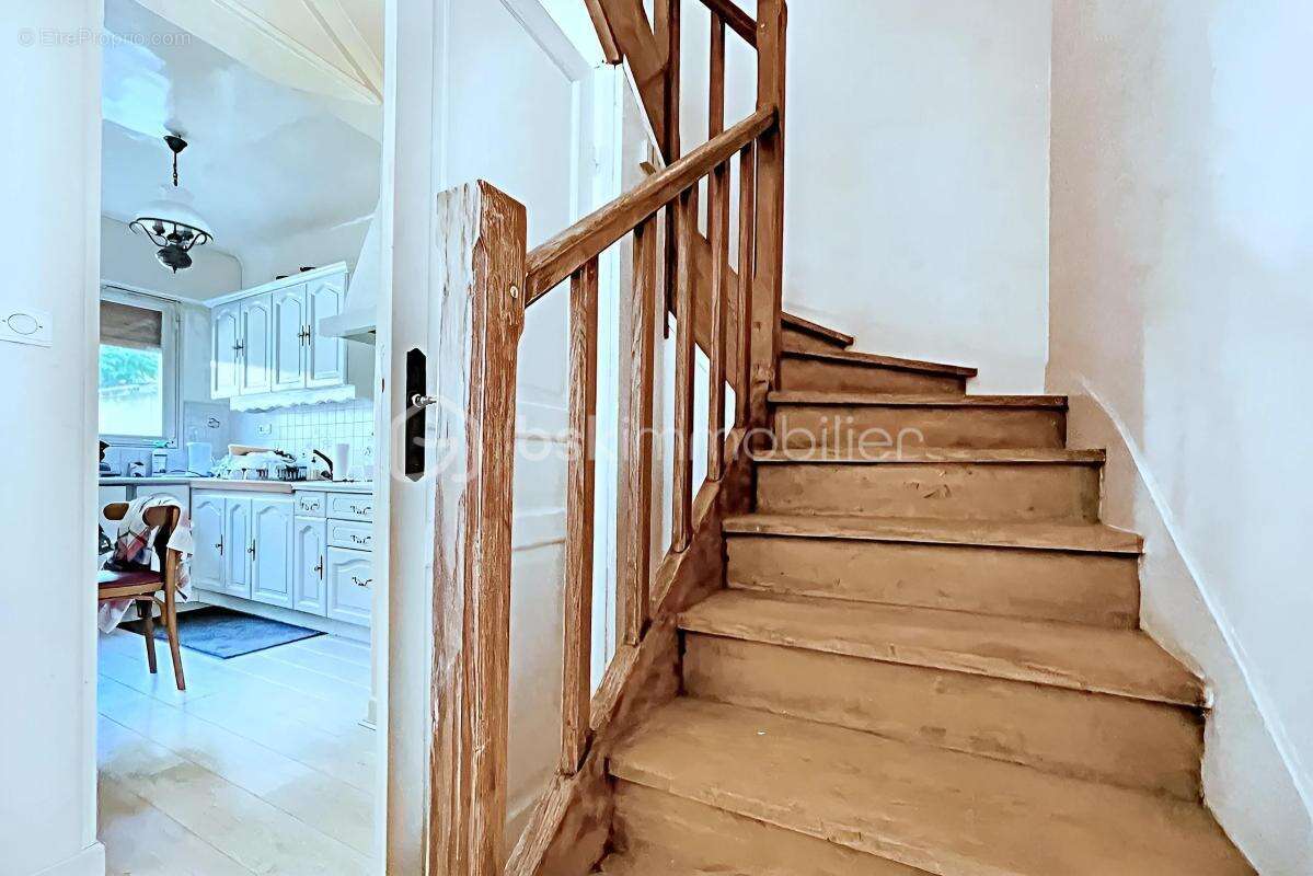 Maison à PARIS-19E