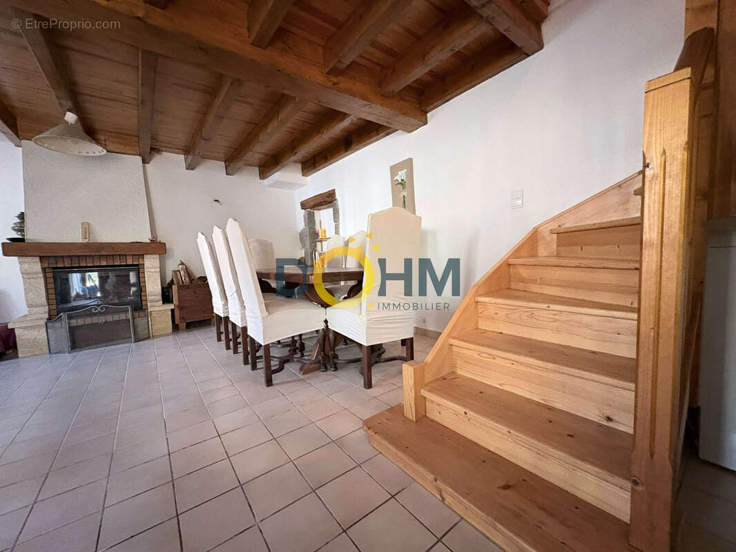 Ensemble immobilier à rénover avec partie habitable et terrain non attenant - photo 8