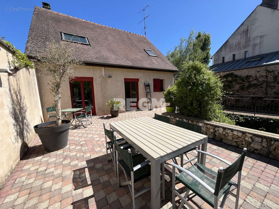 Maison à VILLIERS-SOUS-GREZ