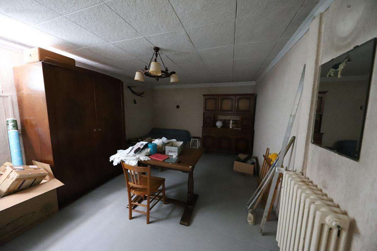 Maison à NOGENT-SUR-VERNISSON