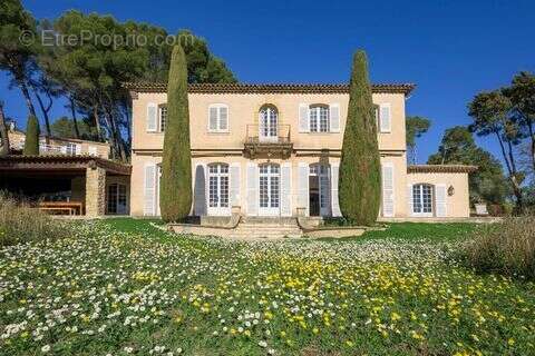 Maison 390 m² à Mougins  - photo 3