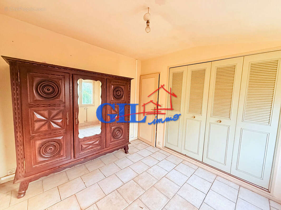 Maison à SAVIGNY-LE-TEMPLE