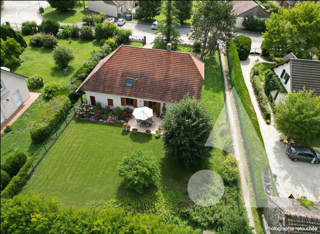 Maison à LUSIGNY-SUR-BARSE