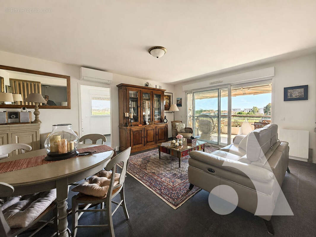 Appartement à FREJUS