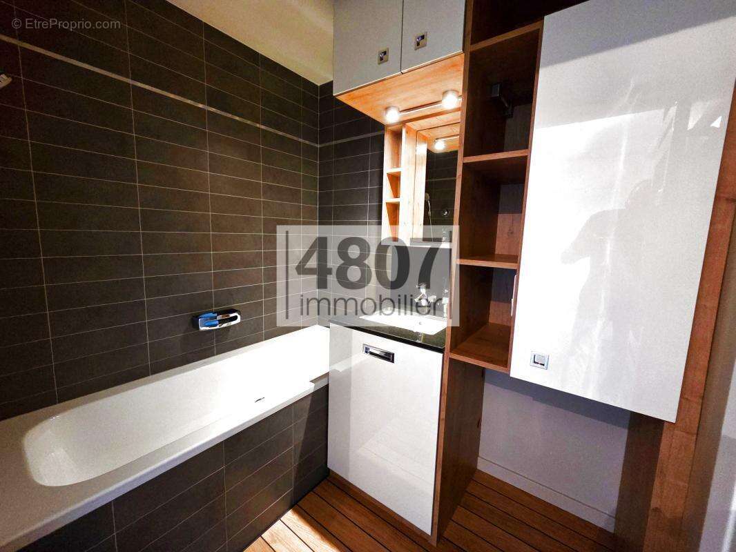 LA MURAZ -  Grand T2 duplex avec garage et balcon - photo 6