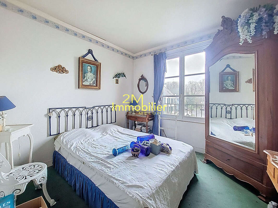 Maison à VERT-SAINT-DENIS