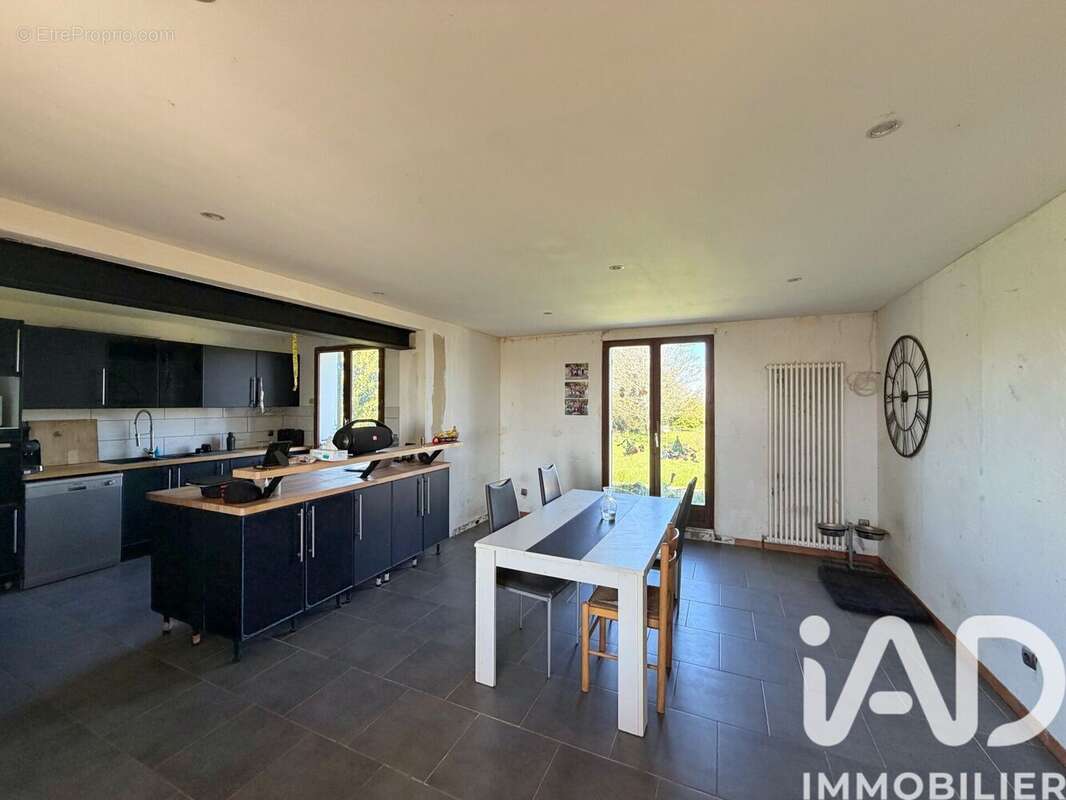 Maison 90 m² à Thurageau  - photo 3