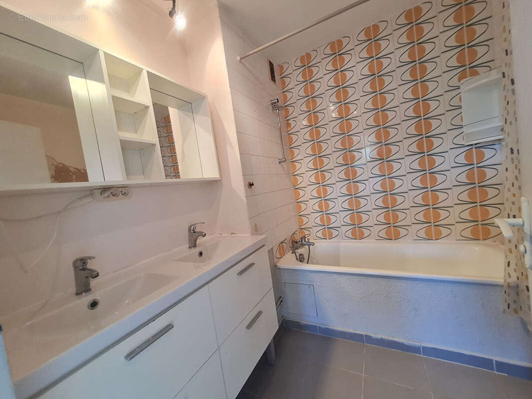 Appartement à SAINT-MANDRIER-SUR-MER