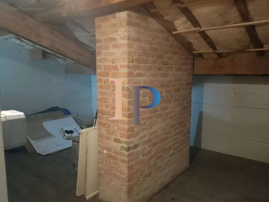 Maison à LA CLAYETTE