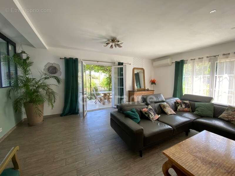 Maison à vendre avec vue panoramique à SAINT MAXIMIN (30) - photo 10