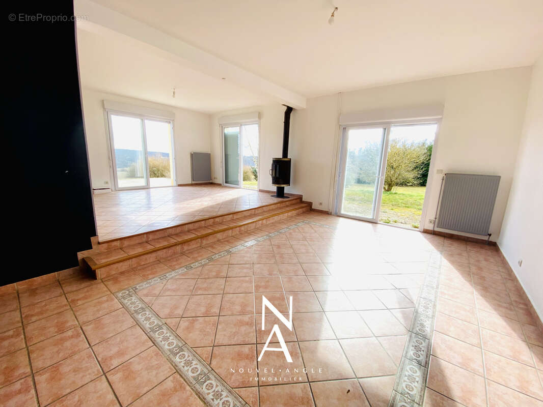 Maison à FRANCHEVILLE