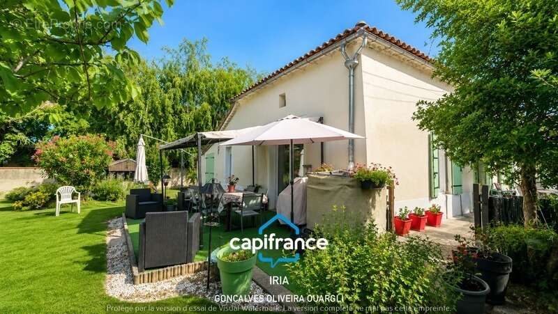 Maison Maison en pierre à vendre 4 pièces VILLENEUVE SUR LOT (47) - photo 2
