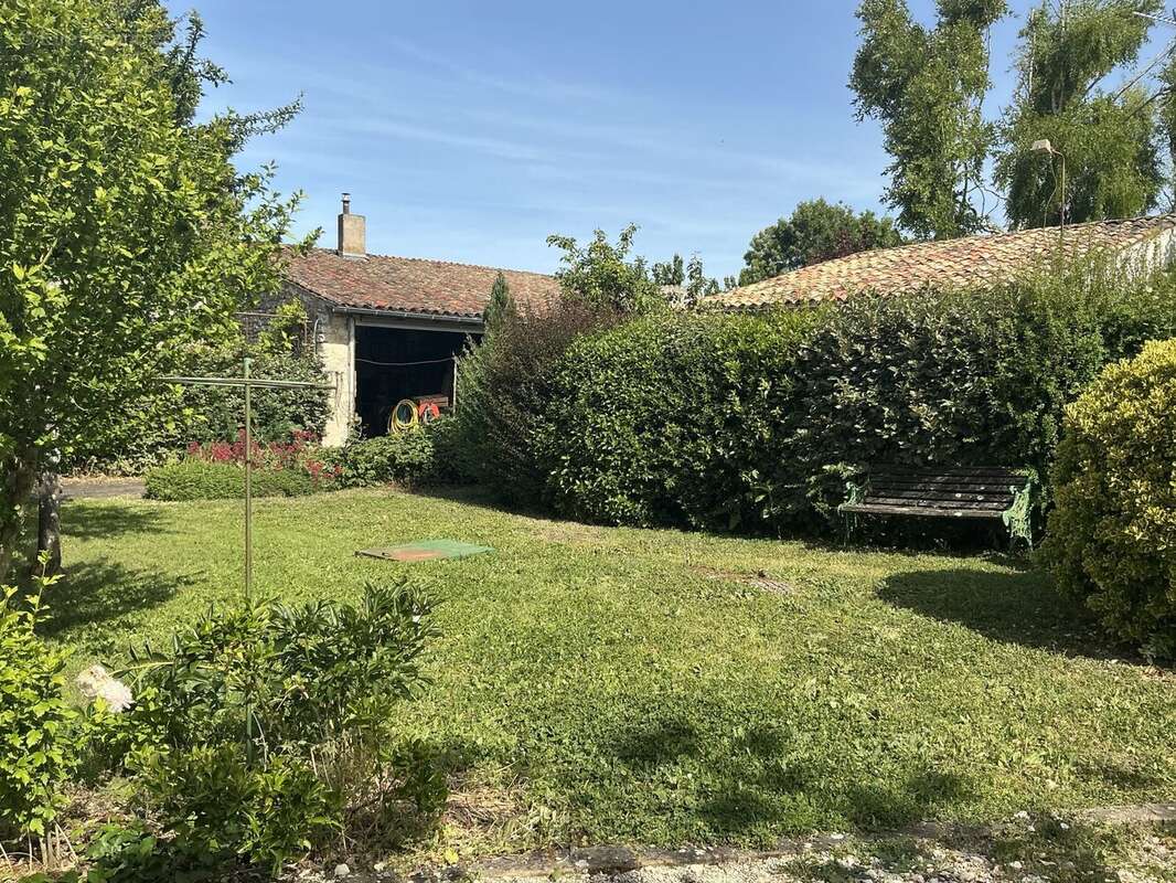 Maison 155 m² à Nieul-Sur-Mer  - photo 3