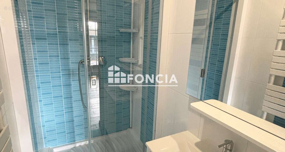 Maison à PARAY-VIEILLE-POSTE