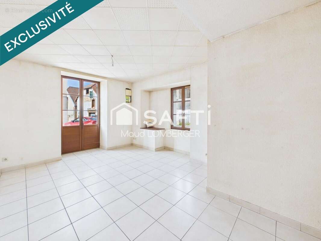 Maison 165 m² à Beaujeu-Saint-Vallier-Pierrejux-Et-Quitteur  - photo 4