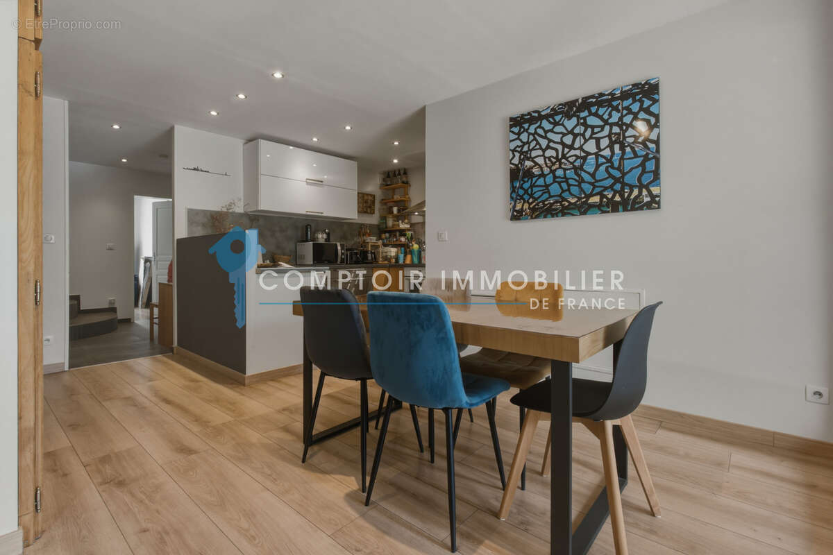 Appartement à SAINT-ISMIER