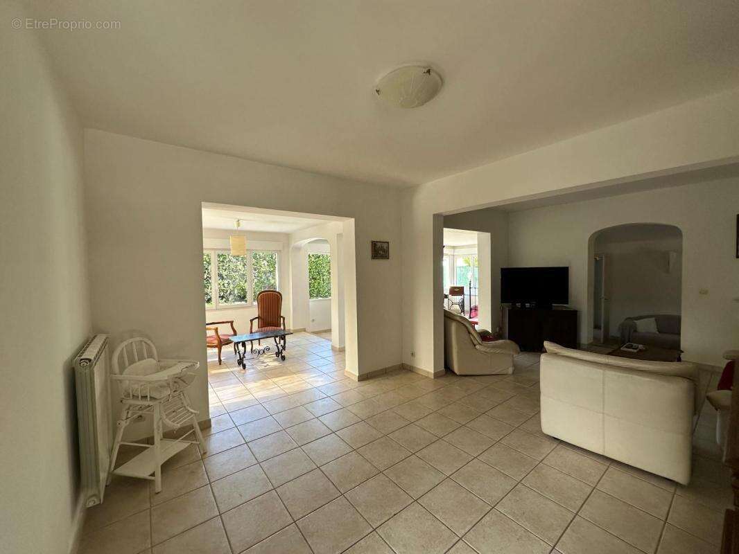 Maison à SIX-FOURS-LES-PLAGES