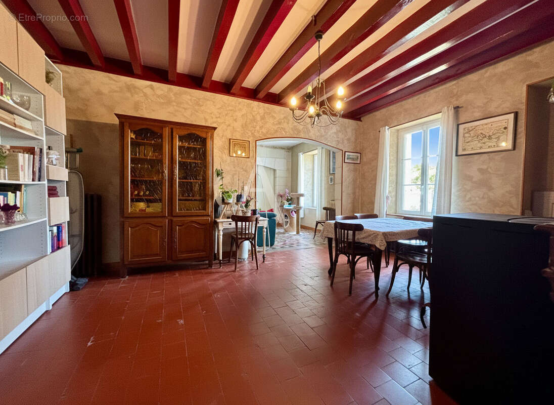 Maison ancienne dans un hameau calme - photo 3