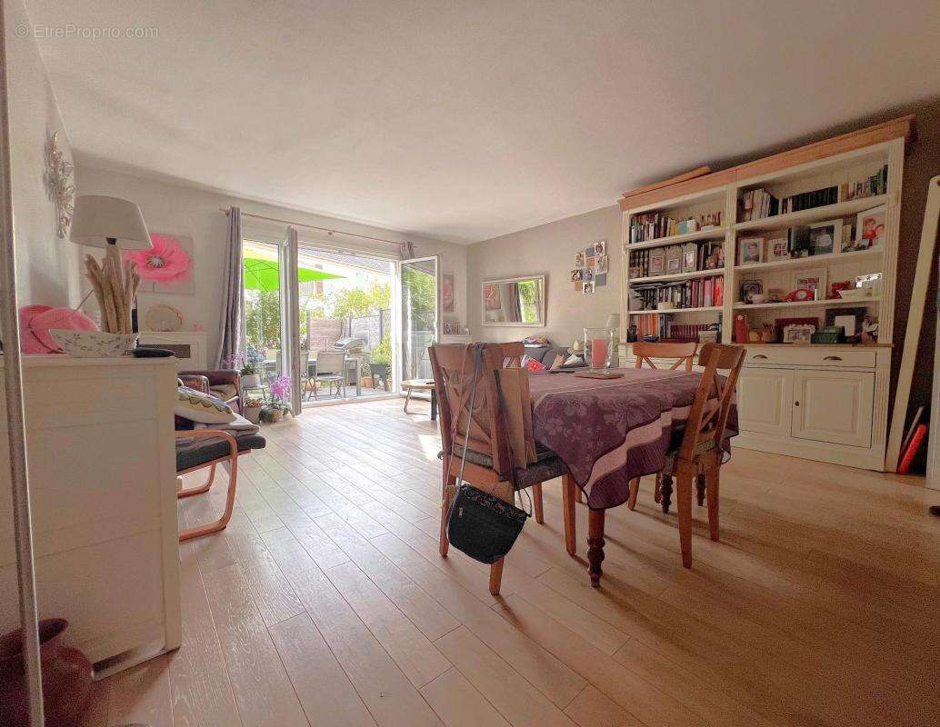 Maison à VILLEPREUX