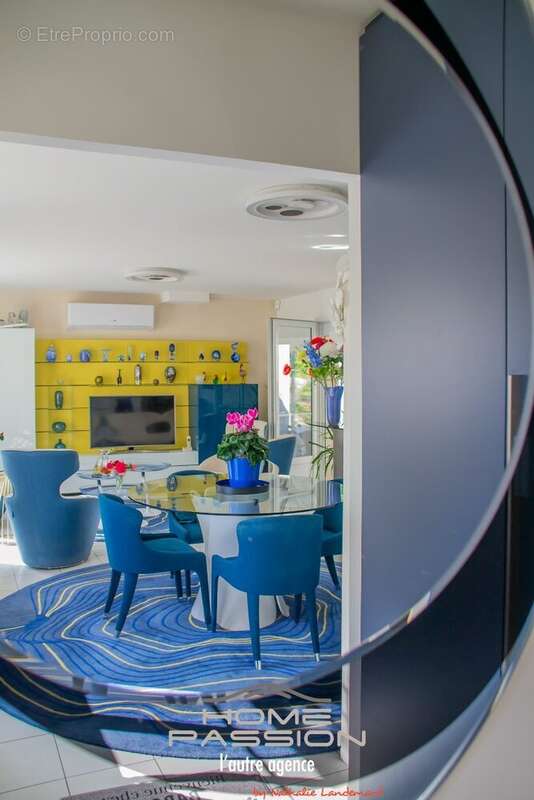 Maison à LES MATHES