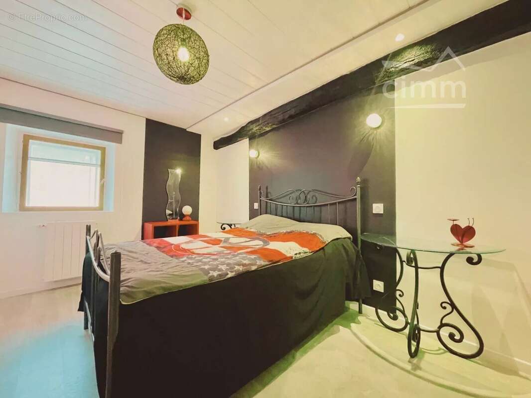 Maison à MORAS-EN-VALLOIRE