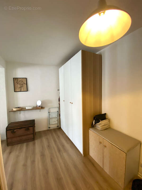 SOUS COMPROMIS : Centre-ville : T3 de 72 m2 avec terrasse et parking privatif - photo 9