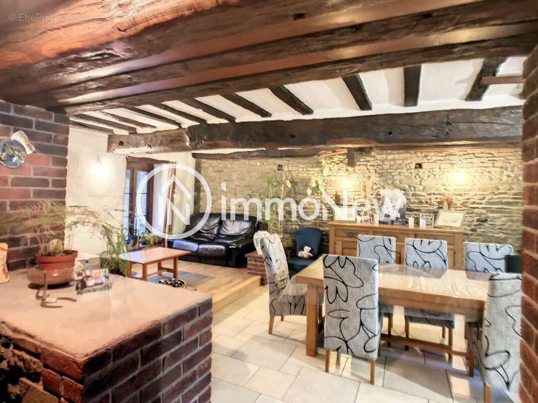 Maison à PRECEY