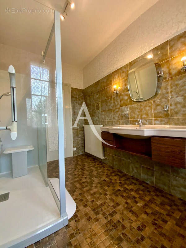 Maison à SAINT-SEVER-DE-SAINTONGE