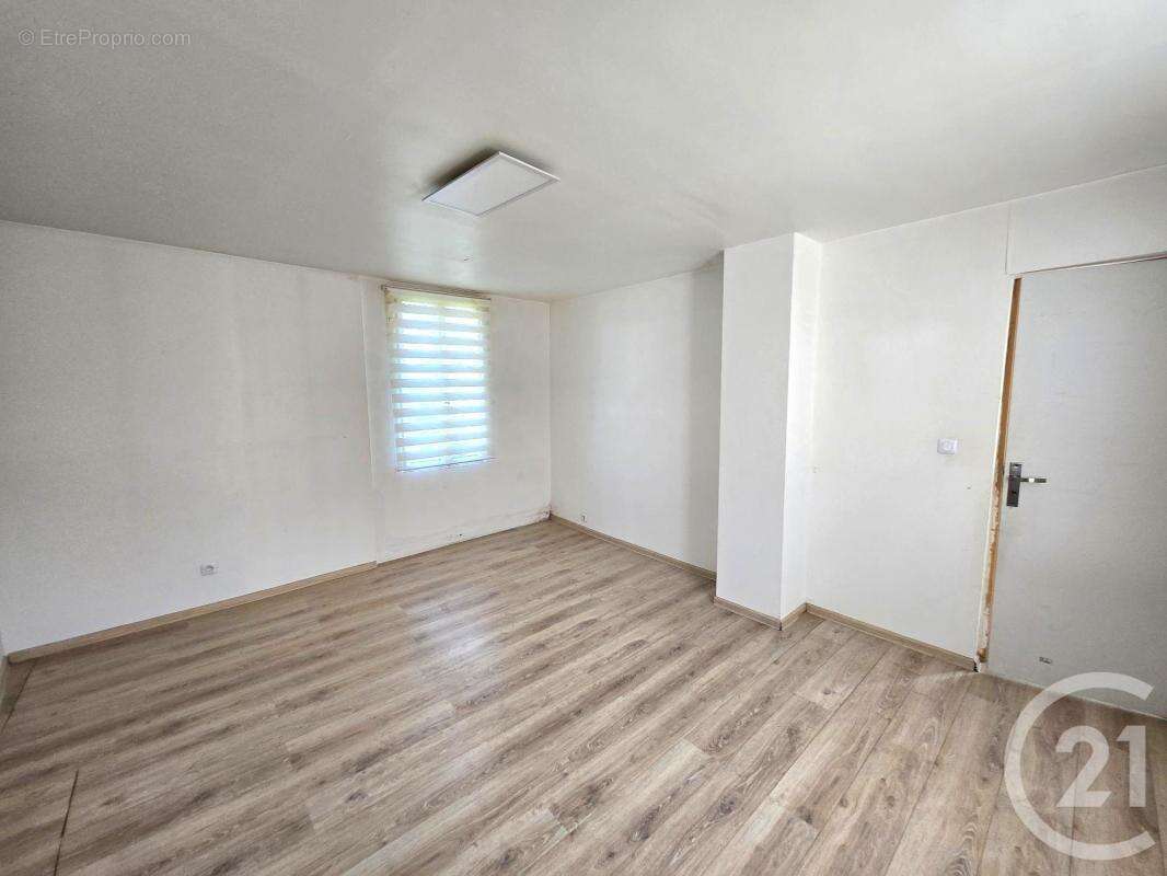 Maison à PONT-SAINTE-MAXENCE