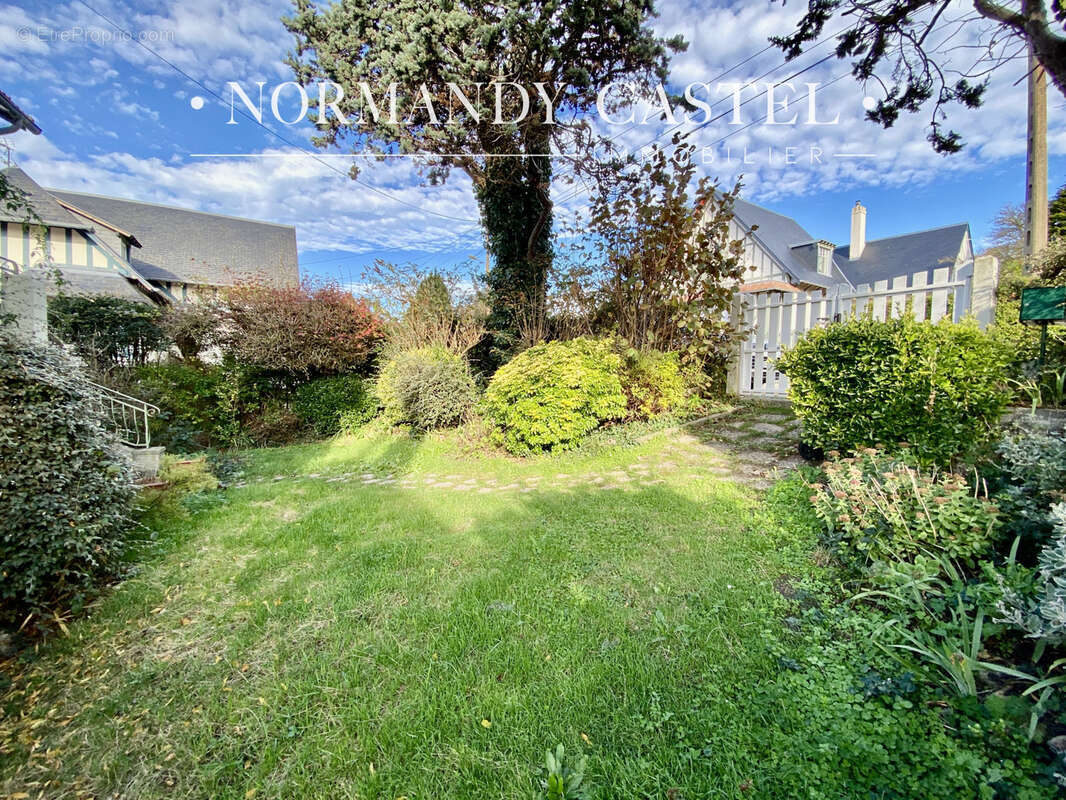 Maison à TROUVILLE-SUR-MER