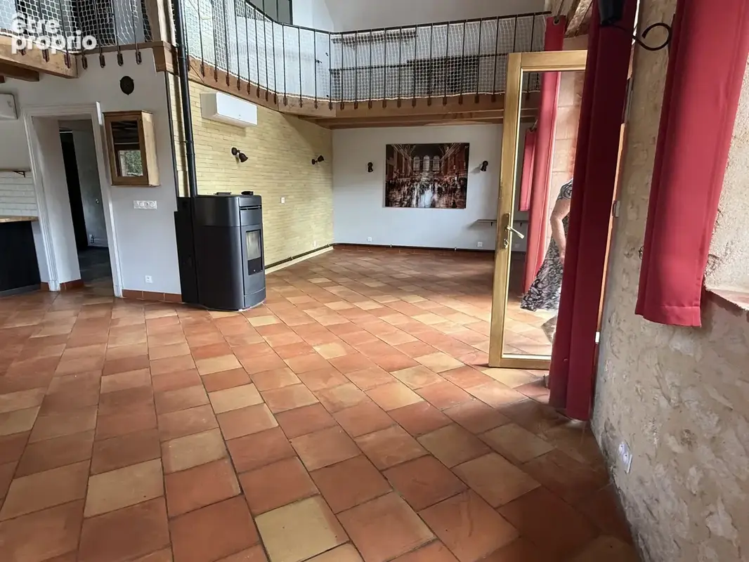CUZORN, dans les côteaux, bel ensemble immobilier en pierre,  à quelques kilomètres de FUMEL et de ses commerc - photo 8