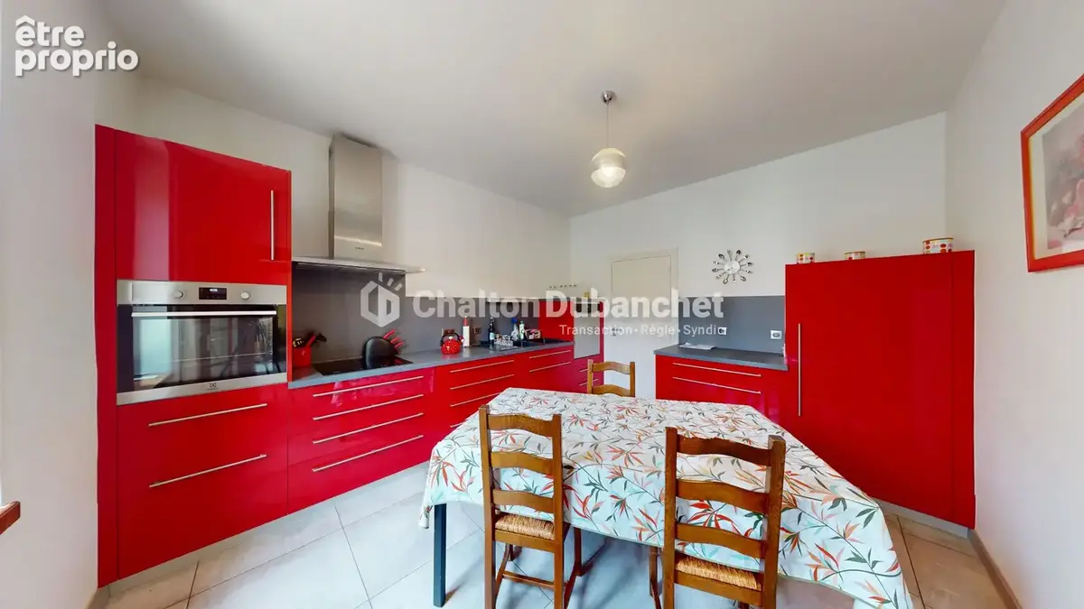 SAINT DENIS DE CABANNE (42) - Maison 6 pièces 175 m2 avec dépendances et terrain - photo 5