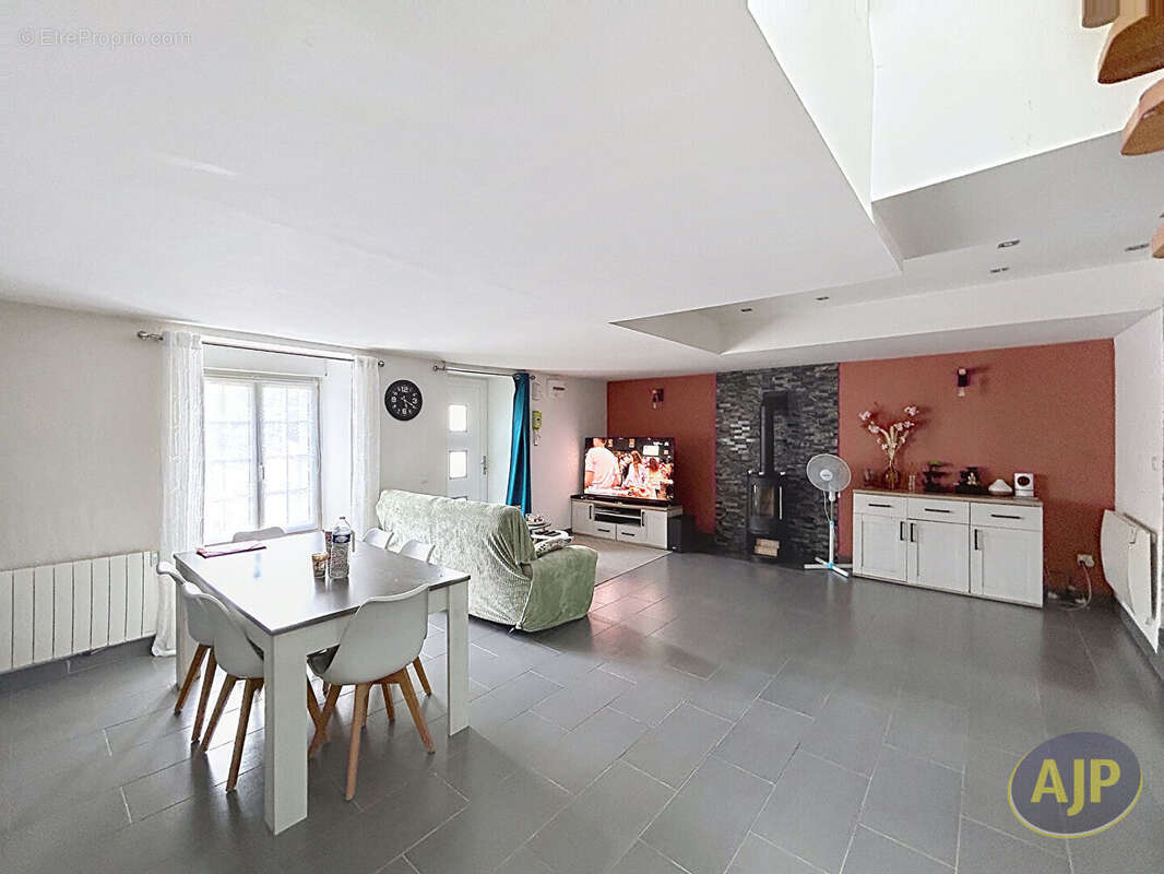 Maison COUP DE COEUR  Châteaubriant 4 pièce(s) - photo 3