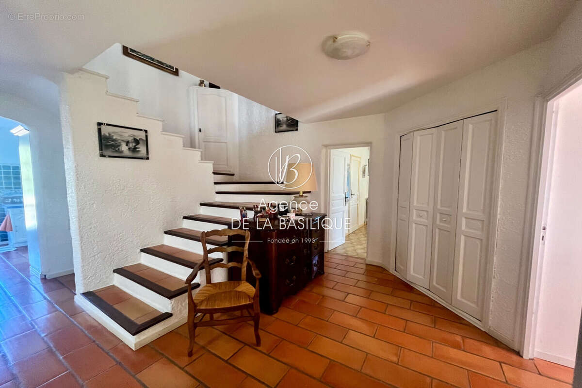 Maison à SAINT-MAXIMIN-LA-SAINTE-BAUME