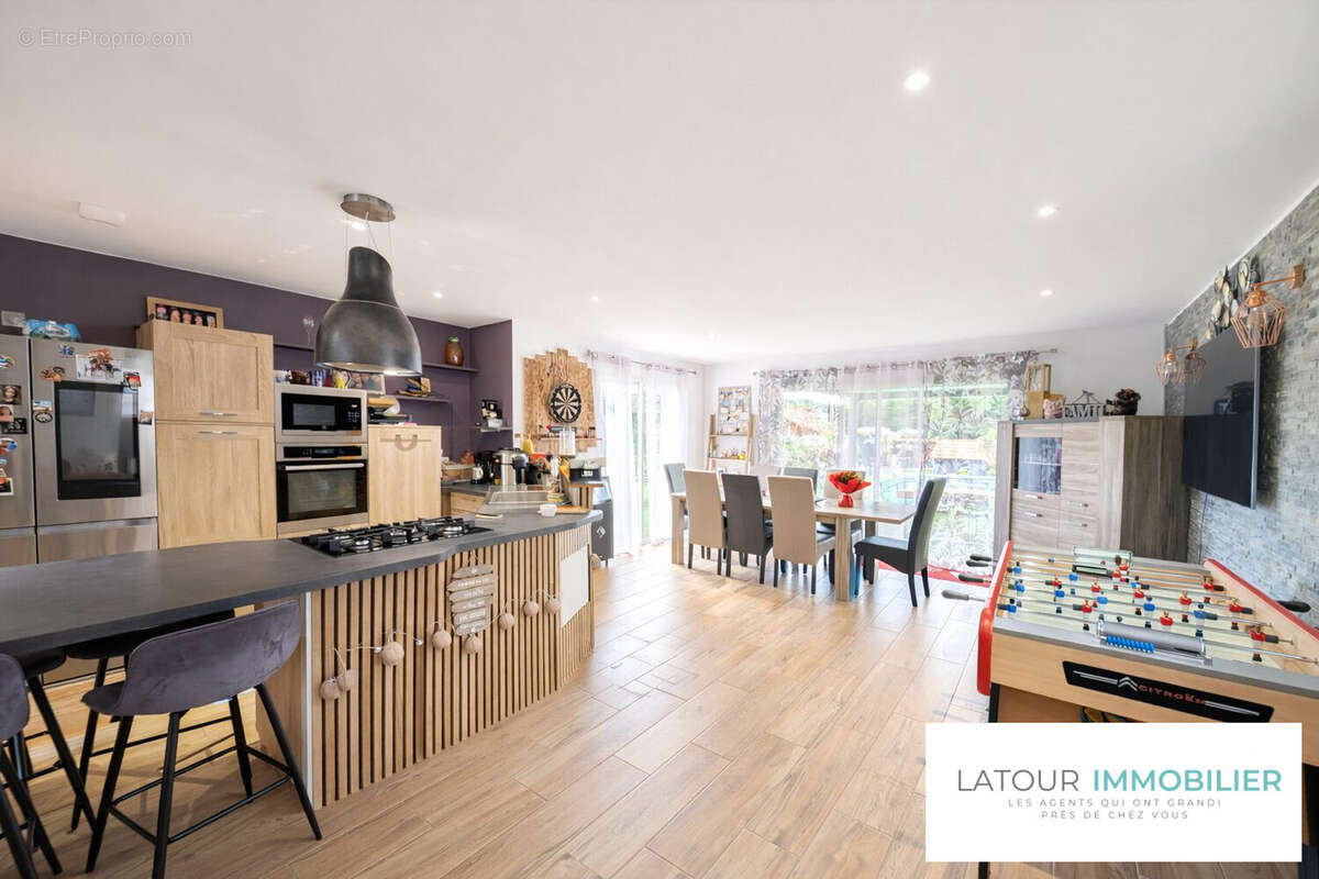 Maison à BOURGOIN-JALLIEU