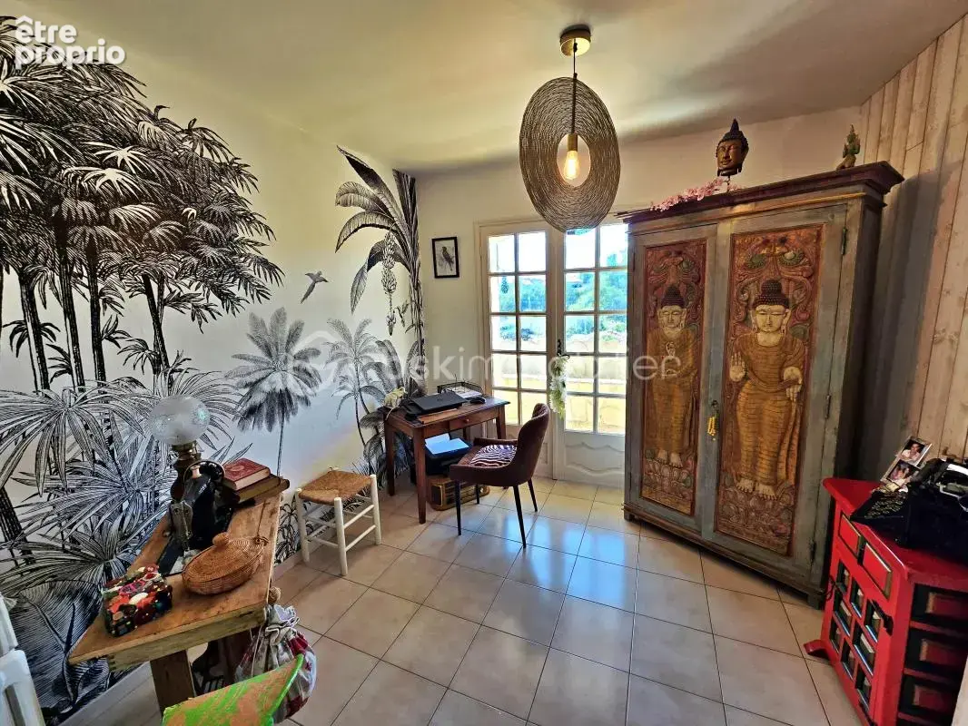 A saisir, Quartier recherché de St Jean – Maison d'Architecte 5 pièces, 3 chambres – 140 m² - Terrain 895m² - Annexes, cuisine d - photo 11